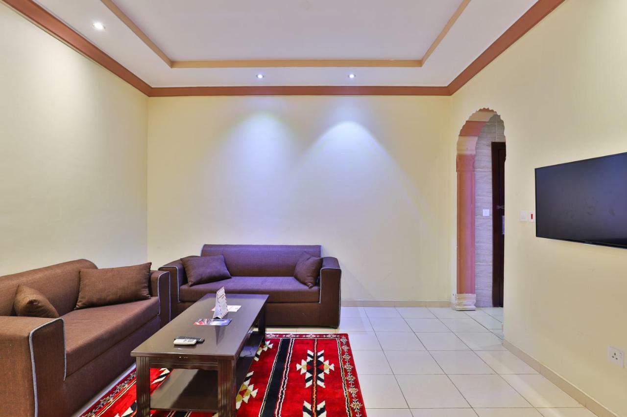 Oyo 273 Star Yanbu Hotel Suites Exterior photo