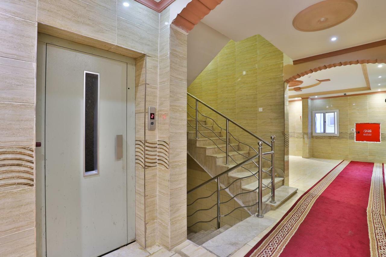 Oyo 273 Star Yanbu Hotel Suites Exterior photo