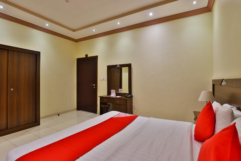 Oyo 273 Star Yanbu Hotel Suites Exterior photo